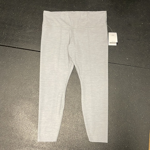 Nike Yoga Luxe Dri-FIT Women's High Waisted 7/8 Infinalon Leggings in Grey - Picture 4 of 12